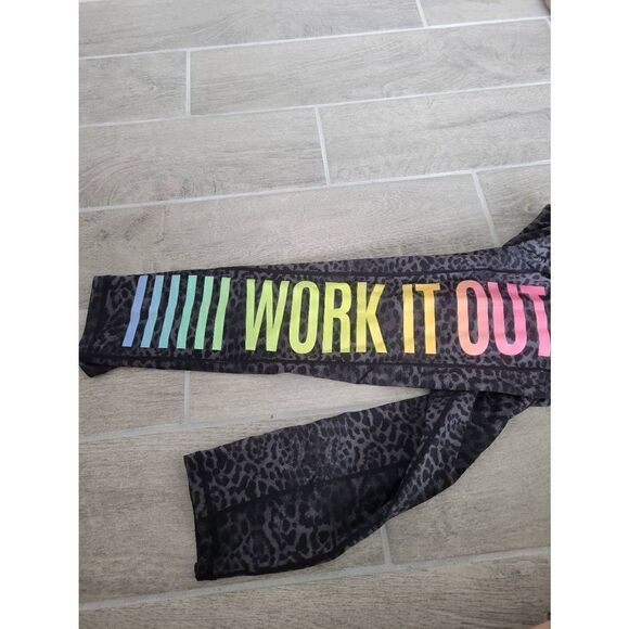 Give Love Get Love For Betsey Johnson Leopard Cheetah Animal Print Workout Leggi - Picture 4 of 7